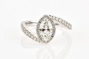 Anello marquise