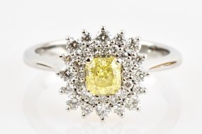 Anello diamante fancy